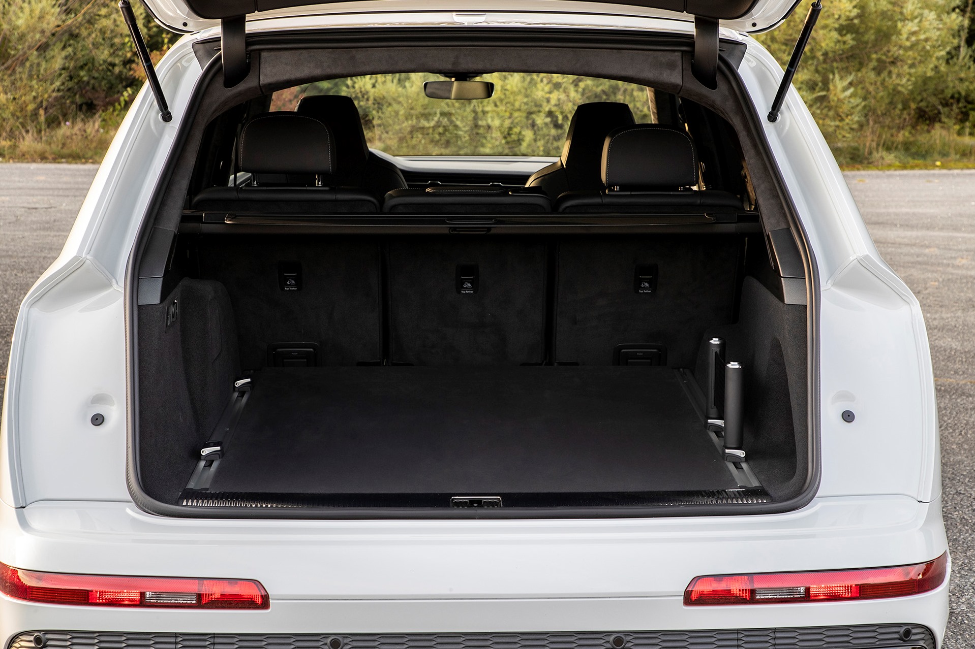 AUDI PLUG IN HYBRID PHILOSOPHY 10